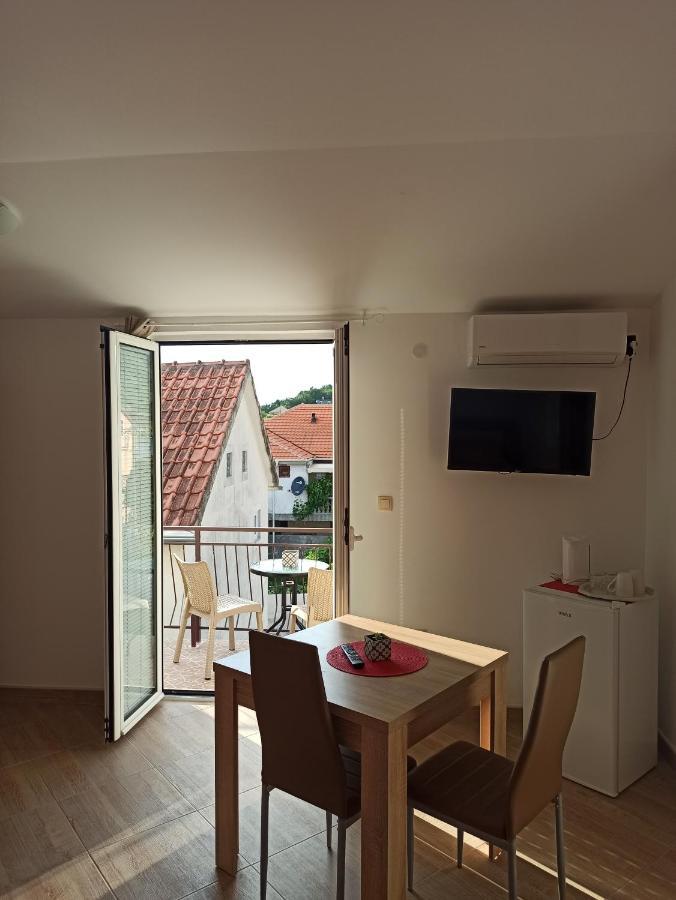 Lastva Holliday Rooms Budva Eksteriør bilde